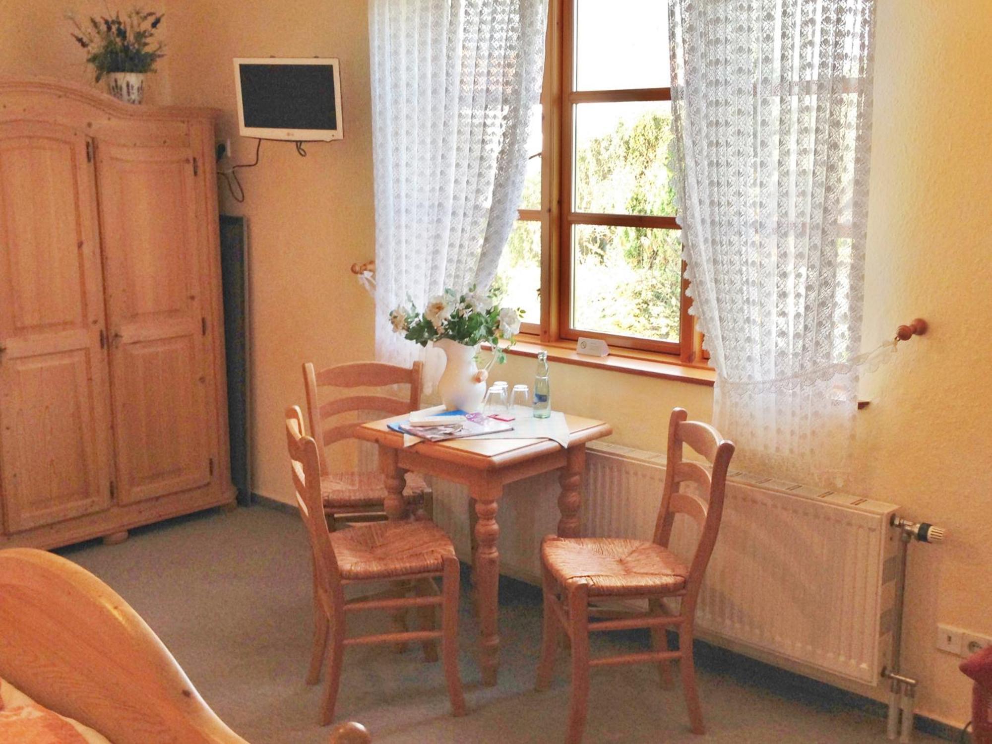 Reethaeuser Auf Ruegen Middelhagen Chambre photo