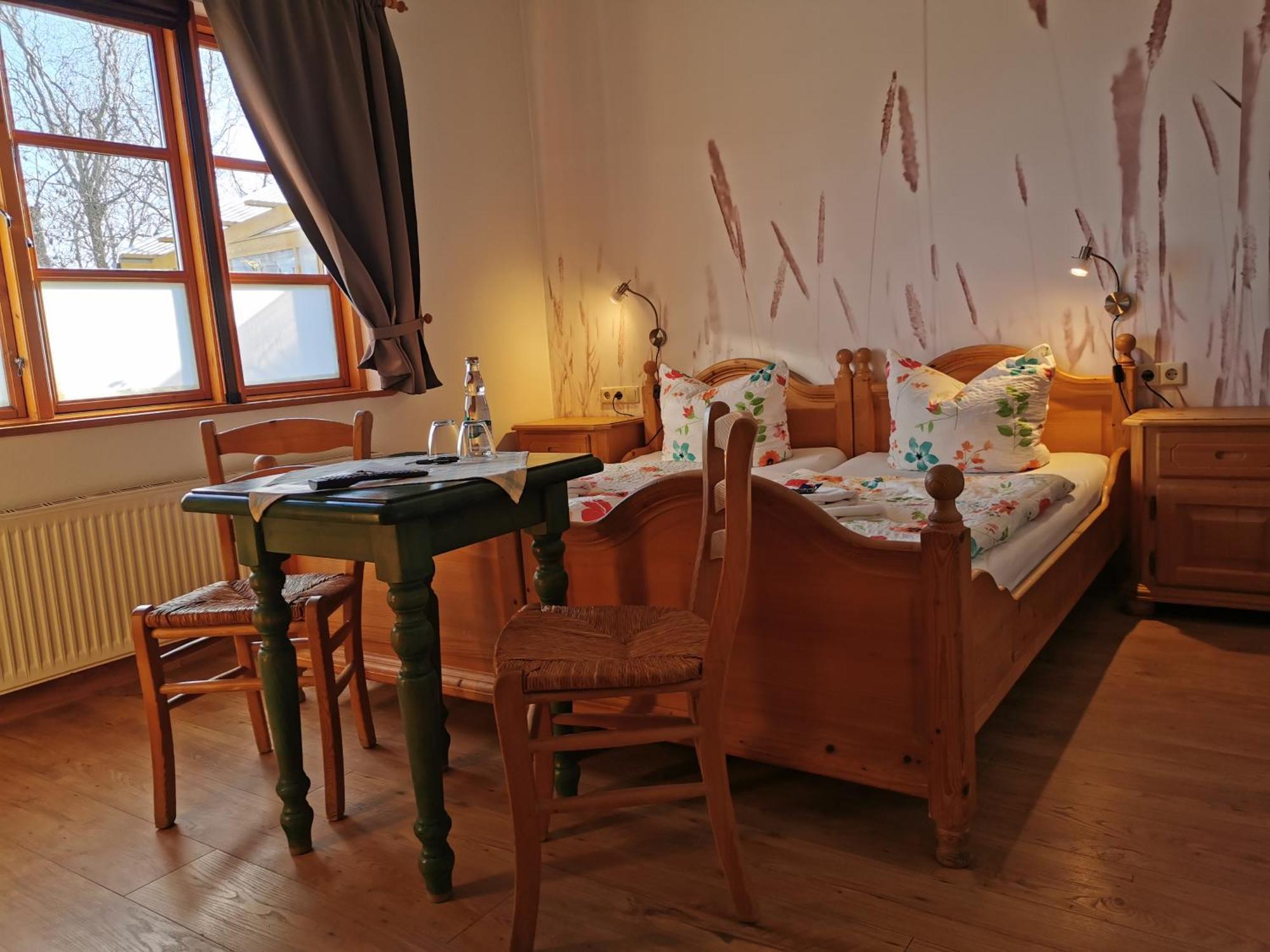 Reethaeuser Auf Ruegen Middelhagen Chambre photo