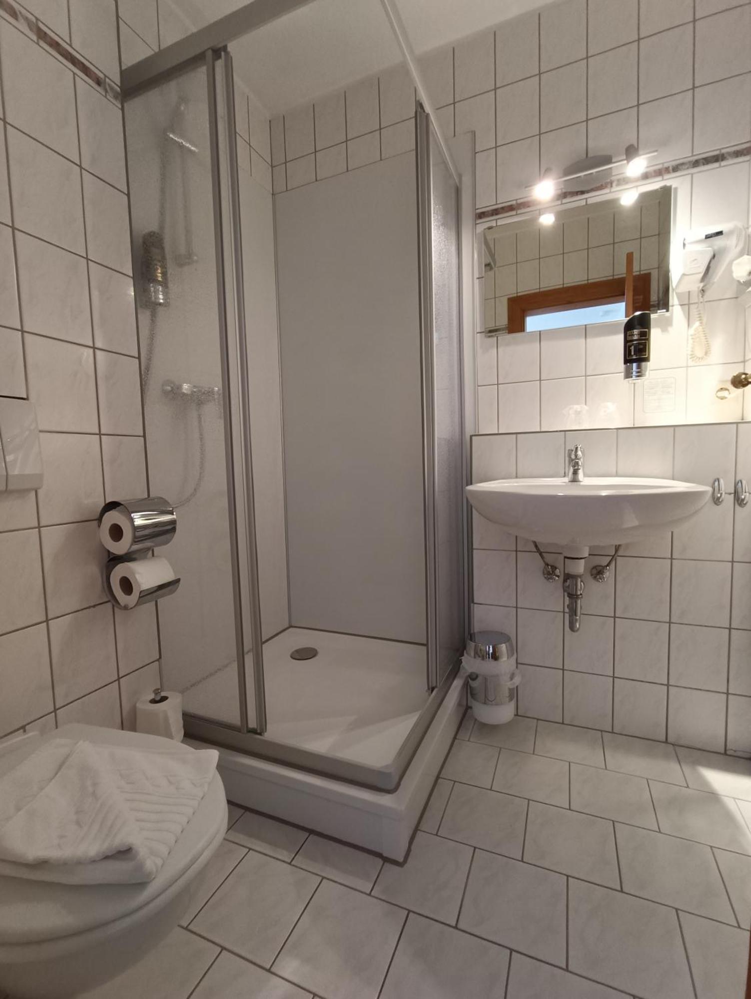 Reethaeuser Auf Ruegen Middelhagen Chambre photo